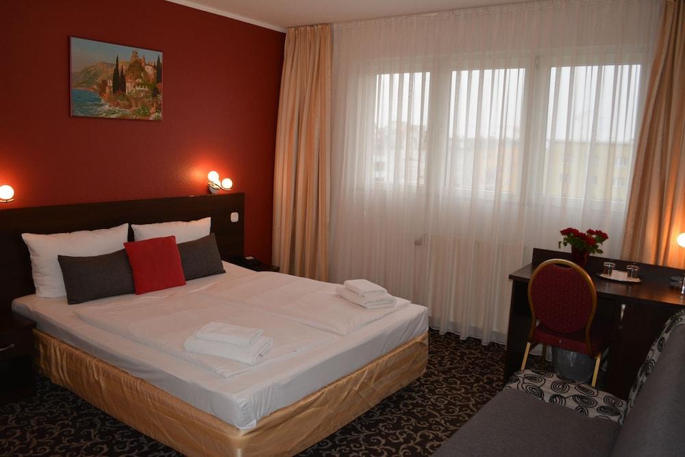 Atlas Berlin Hotel Екстер'єр фото